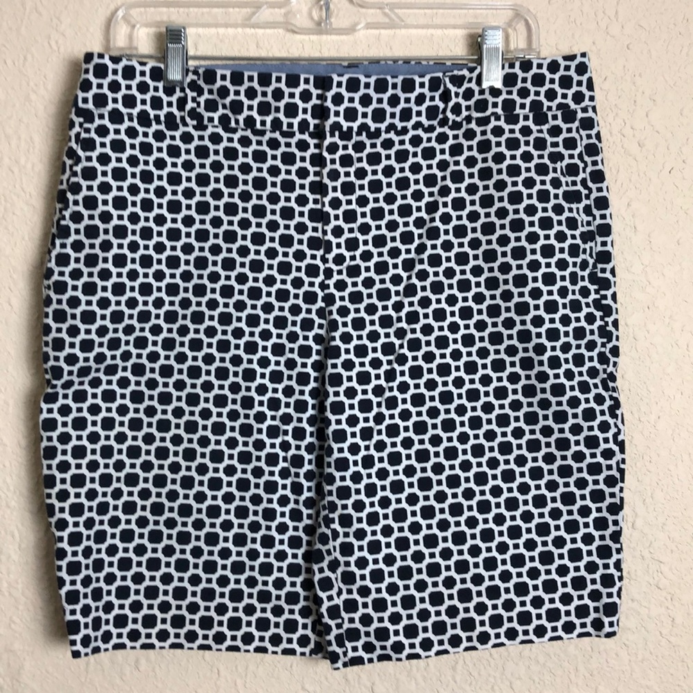 Banana Republic Hampton fit patterned shorts